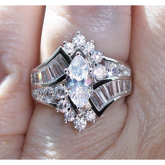 925 STERLING SILVER Marquise & Baguette Cubic Zirconia Cocktail Ring - Picture 3 of 13